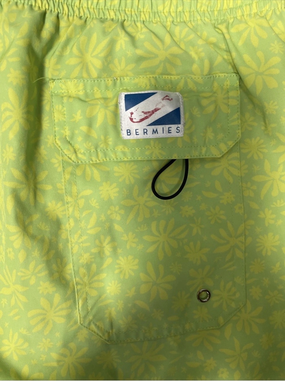 Bermies The Classic 5" Inseam Swim Trunks Men's Medium Yellow Green Floral - Picture 3 of 5